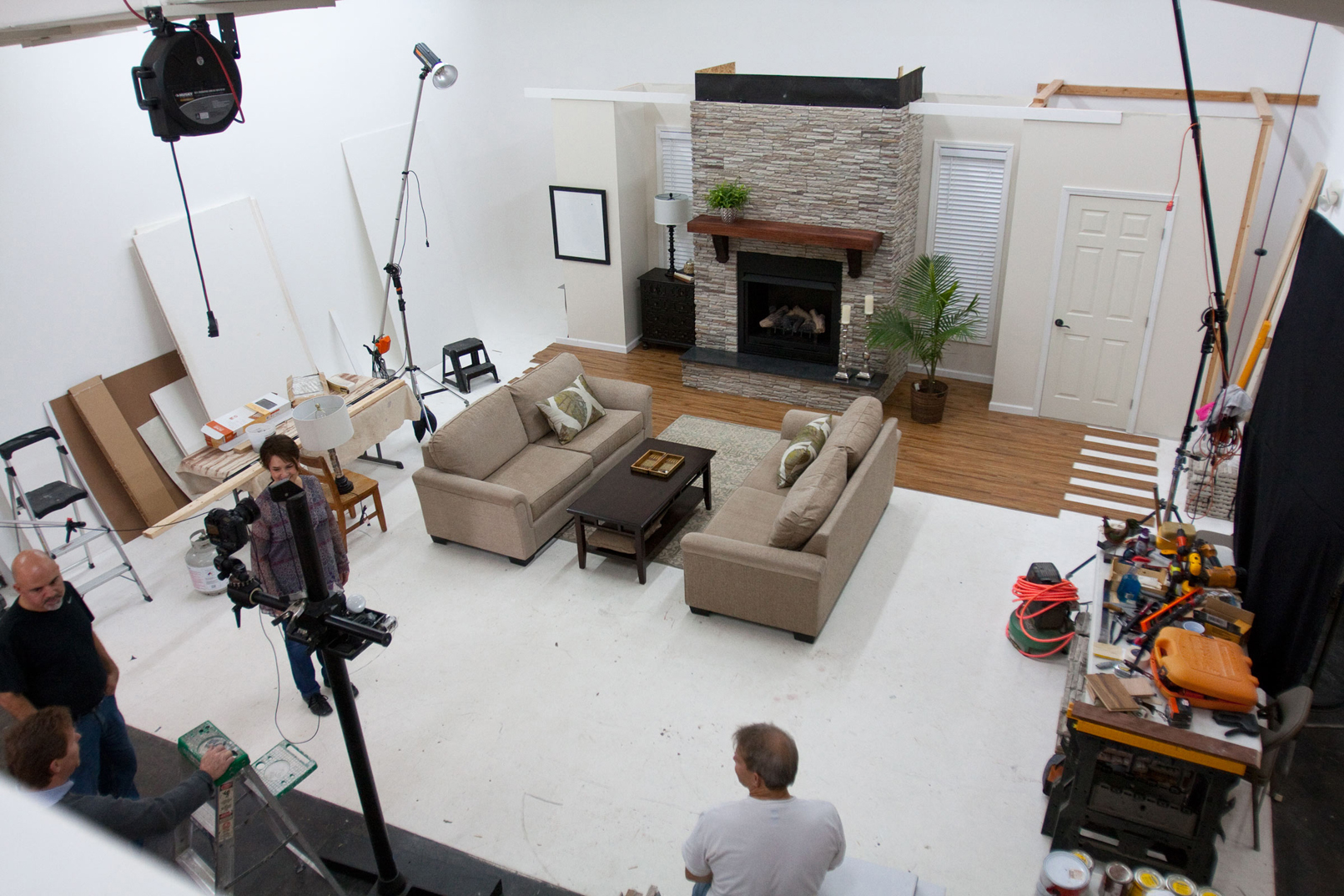set construction - Nichiha